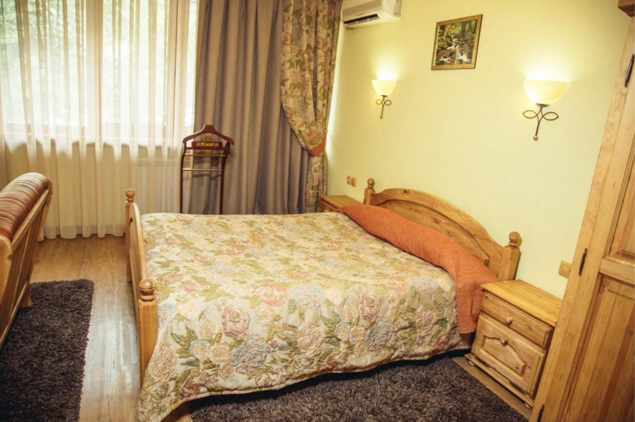 Тау-House Hotel Kok-Shoky Exterior photo